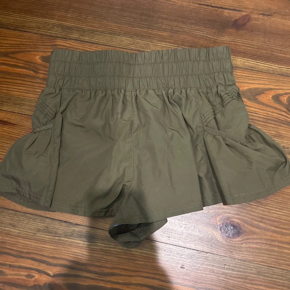 Free people movement olive Get Your Flirt On Shorts size cs - Picture 2 of 3